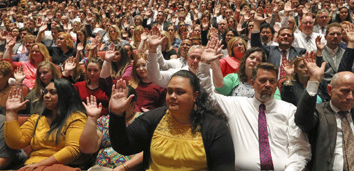 Mormons to spend less time at church on Sundays, leaders say